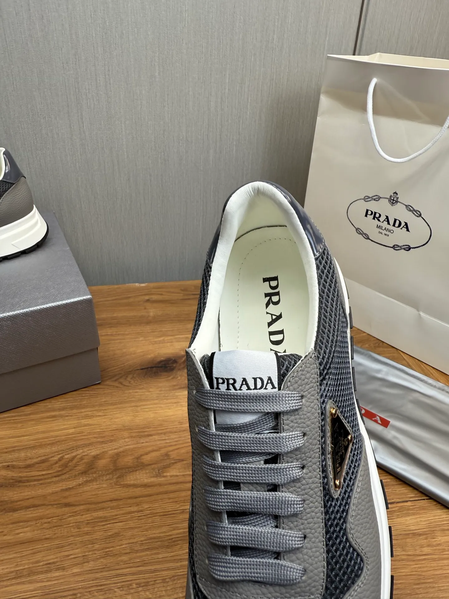 Men's shoes 💰560💰 [PRADA] Men's shoes are popular in the counter, official website is synchronized, 1 high-quality shipment ✔️Original cowhide mesh + cowhide lining, 1🆚1 replica, original sole, 38-45 (45 customized, non-refundable)
